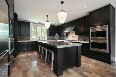 What Color Countertops Go With Dark Cabinets? 10 Ideas